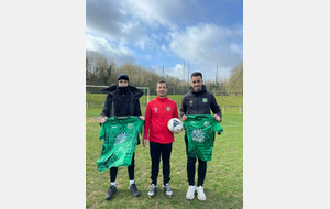 U14/U15 (12/03/2023)...
(Enzo Mauduit,Stéphane Ruet,Jordan Jussaume)...